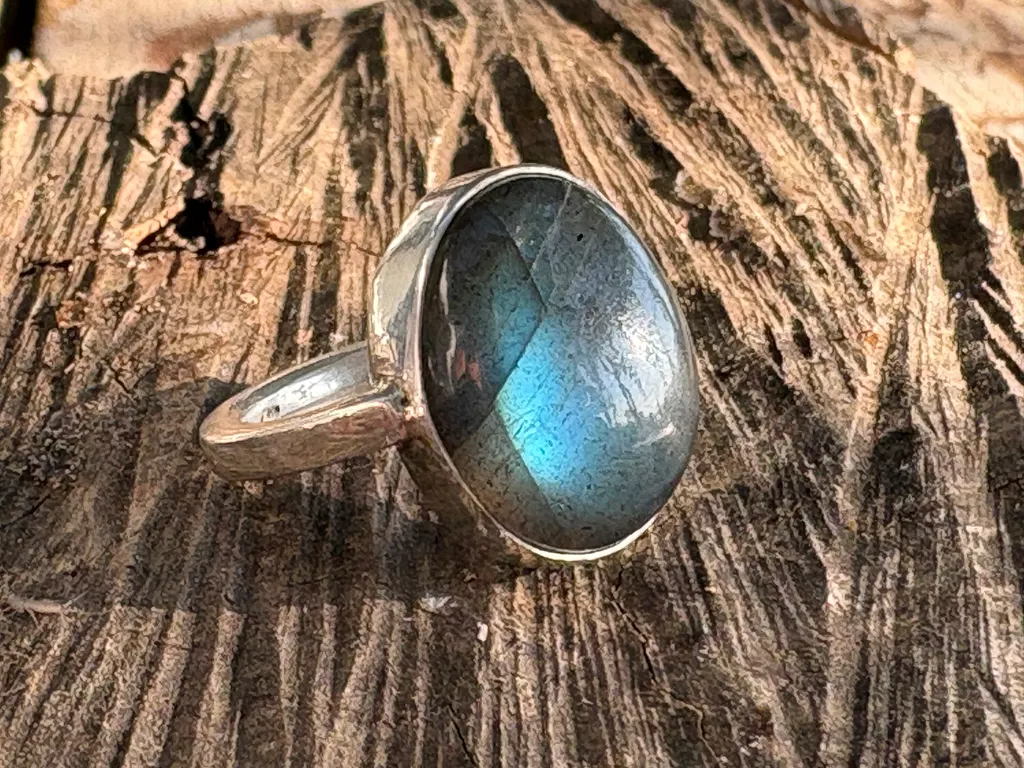 Handmade labradorite open ring