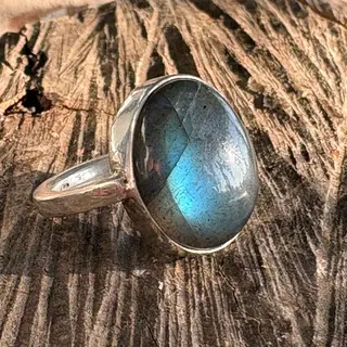 Handmade labradorite open ring